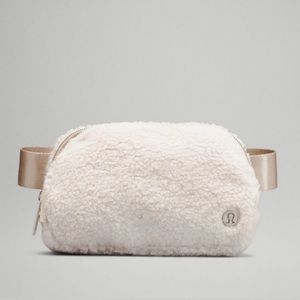 Brand new with Tag Lululemon fleece belt bag